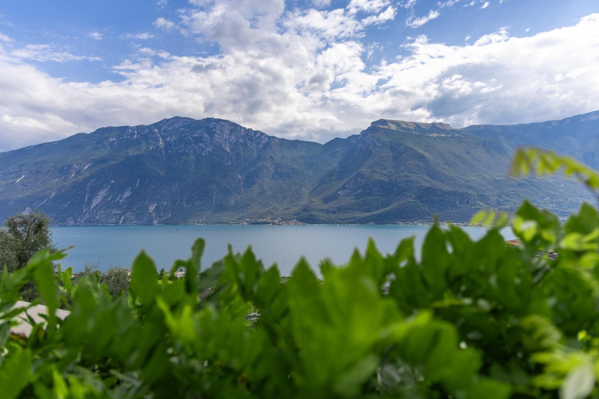 Llac Living Nature Hotel Limone sul Garda Ngoại thất bức ảnh