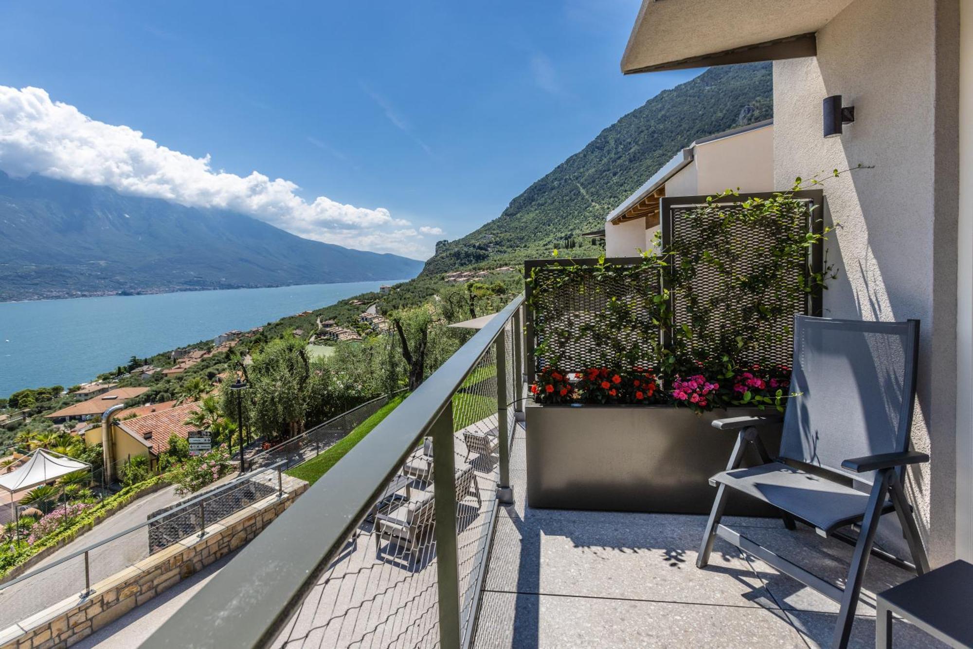 Llac Living Nature Hotel Limone sul Garda Phòng bức ảnh