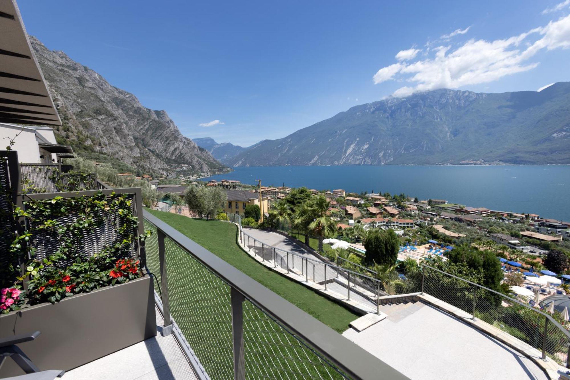 Llac Living Nature Hotel Limone sul Garda Phòng bức ảnh